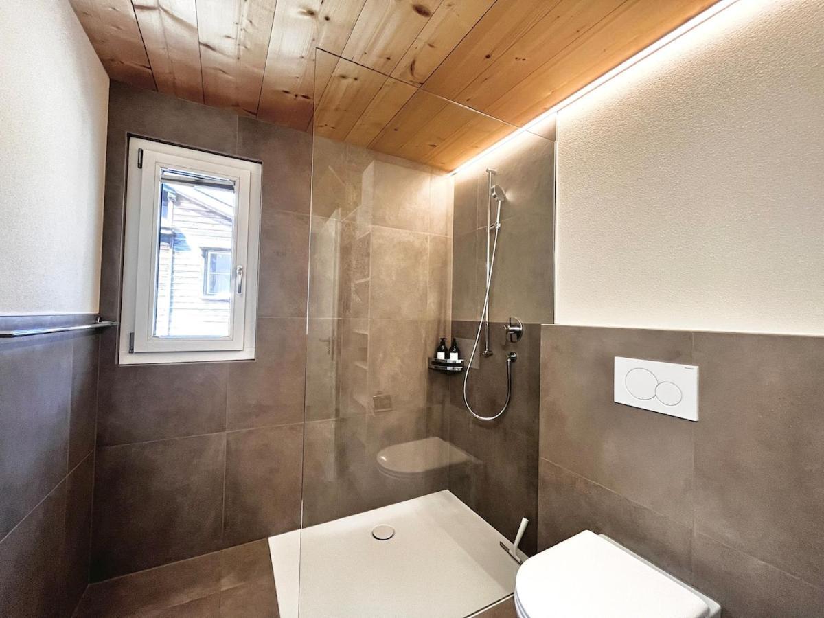 Beim Brunnen Apartment Gsteigwiler Exterior foto