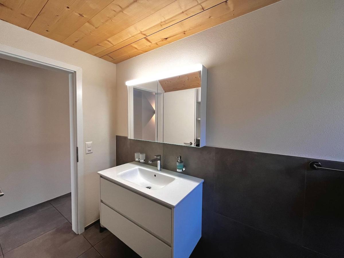 Beim Brunnen Apartment Gsteigwiler Exterior foto