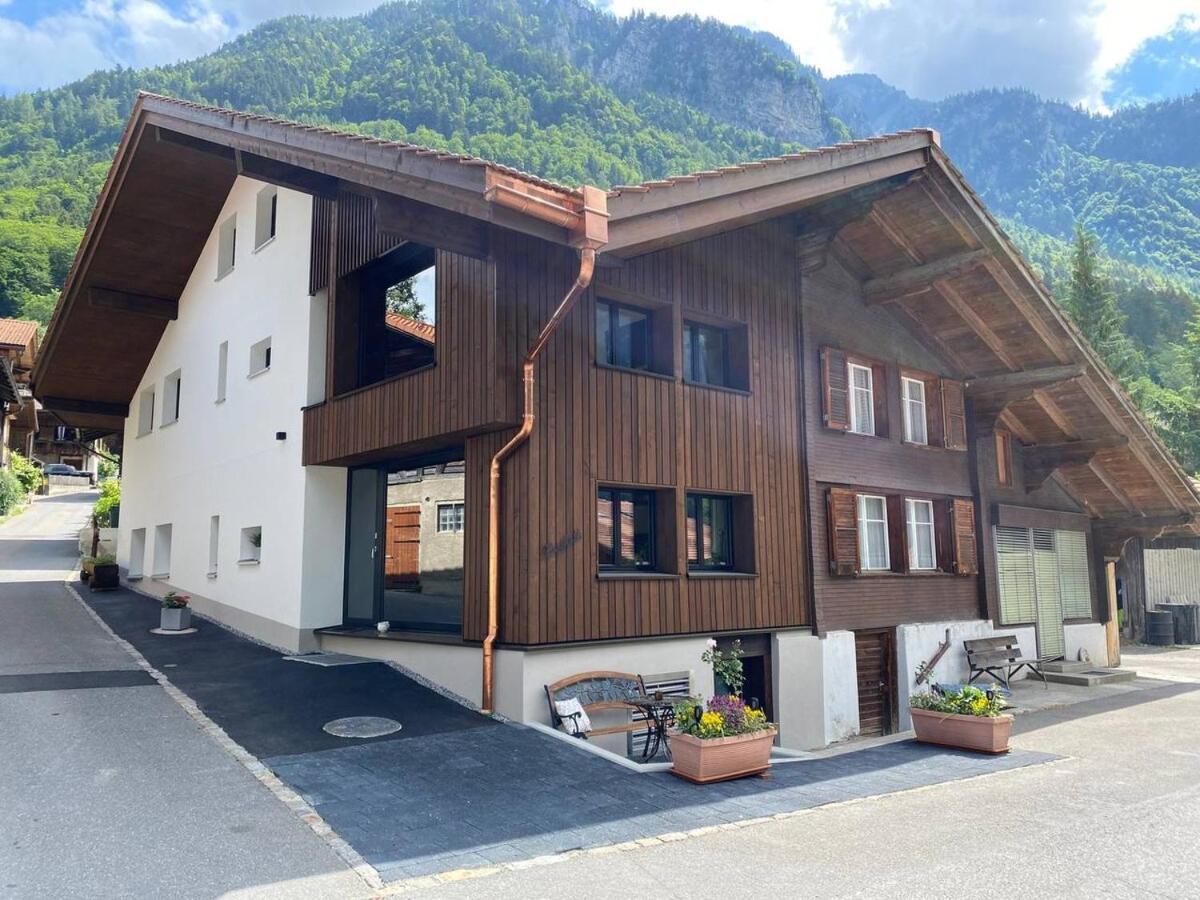 Beim Brunnen Apartment Gsteigwiler Exterior foto